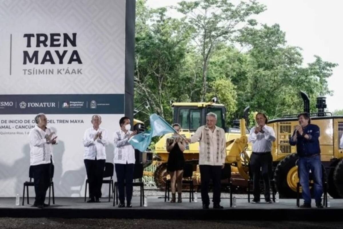 AMLO da banderazo de inicio de la construcción del Tren Maya