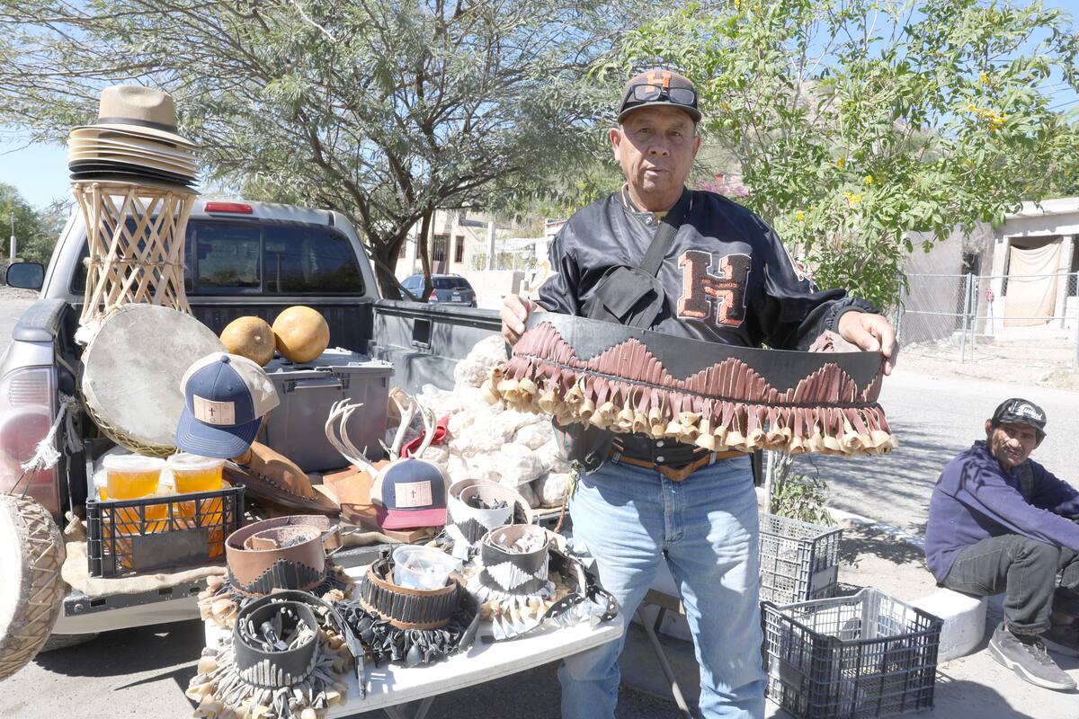 Ramón Acuña “viste” la tradición de la cuaresma en Hermosillo