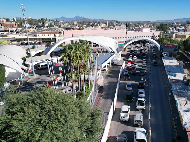 Se esperan largas filas en garitas de Nogales por puente en conmemoración de la Revolución Mexicana