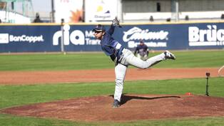 Japón entrena en El Nido de los Águilas para la Serie del Caribe 2025