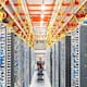 China inauguró en Ningxia el primer centro de datos de IA 100% eólico con un índice de eficiencia de 1.15 que reduce 3.65 millones de toneladas de CO2 anuales, estableciendo un estándar global que expone la obsolescencia energética de los data centers tradicionales dependientes de combustibles fósiles