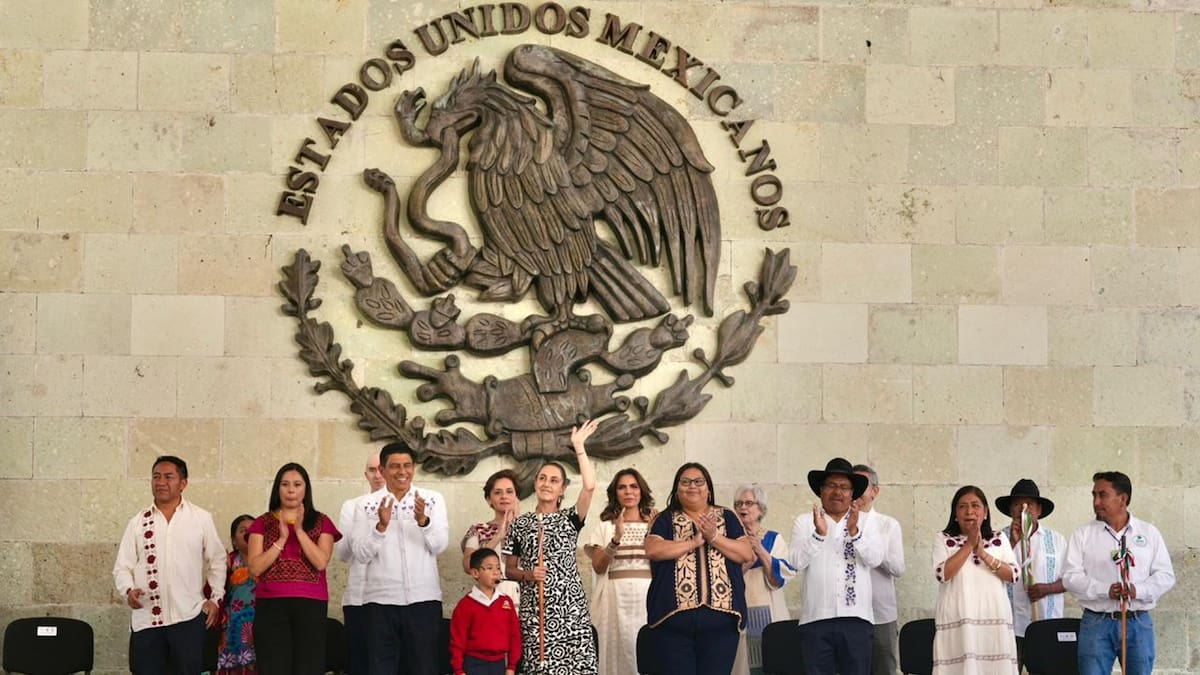 Presidenta Claudia Sheinbaum declaró al Turismo Comunitario como prioridad nacional y asignó recursos directos de Fonatur para consolidar tres destinos iniciales en Quintana Roo, Yucatán y Oaxaca, asegurando que bienes y servicios sean provistos por empresas comunitarias y beneficiando directamente a pueblos indígenas