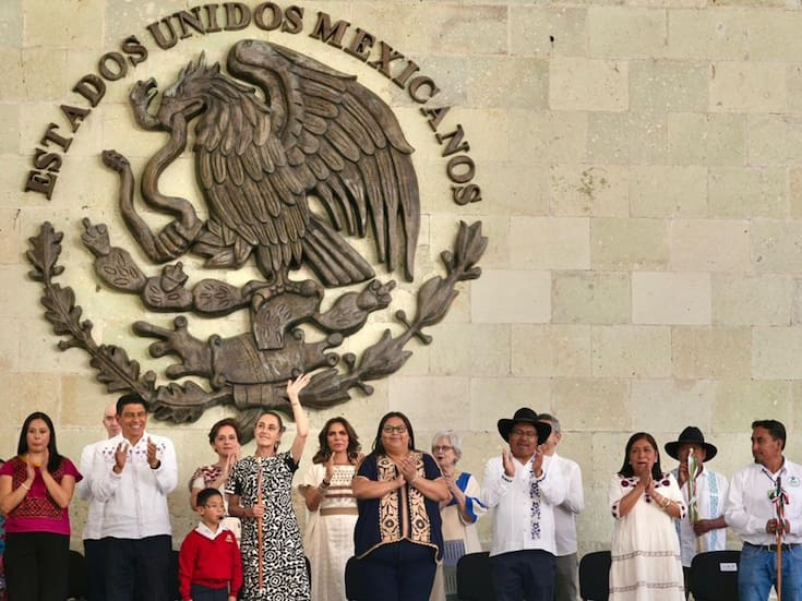 Presidenta Claudia Sheinbaum declaró al Turismo Comunitario como prioridad nacional y asignó recursos directos de Fonatur para consolidar tres destinos iniciales en Quintana Roo, Yucatán y Oaxaca, asegurando que bienes y servicios sean provistos por empresas comunitarias y beneficiando directamente a pueblos indígenas