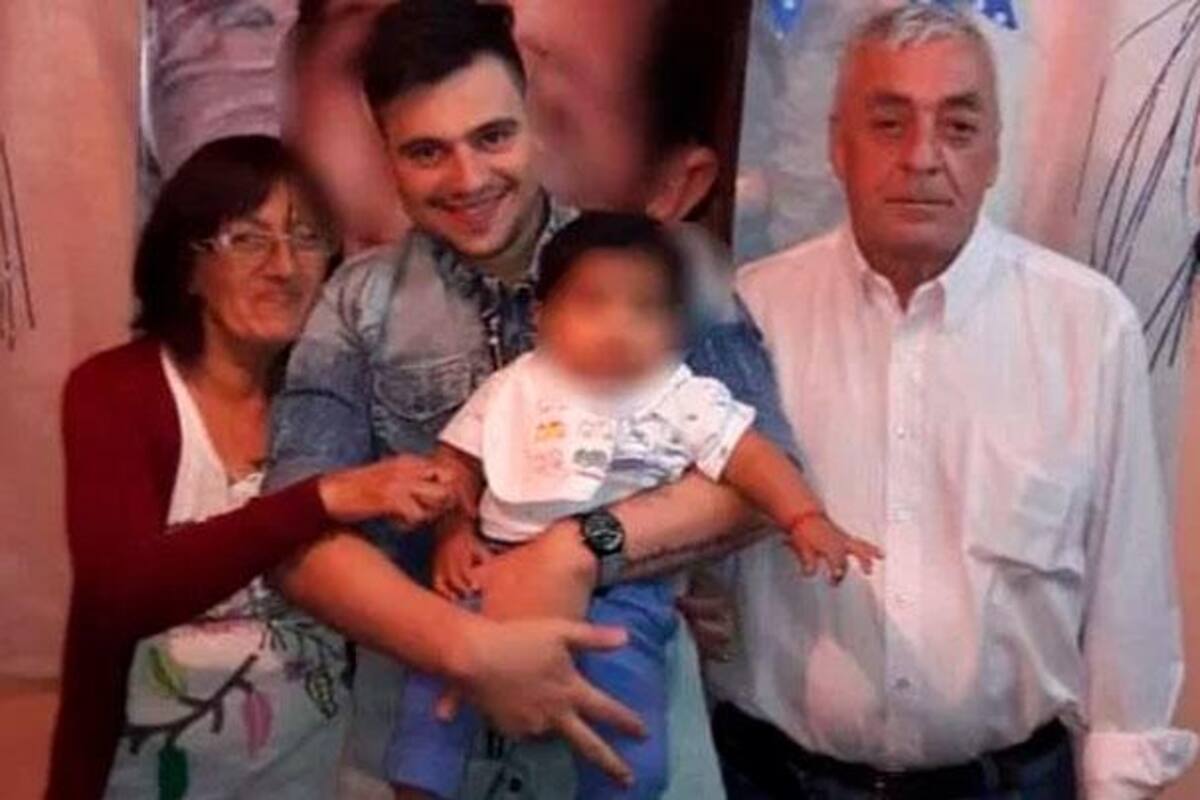 "Si abres los ojos, te llevo a casa": Enfermero que adoptó a bebé abandonado que estaba en coma