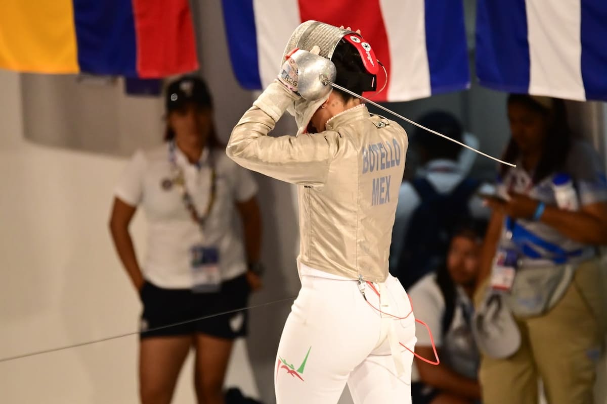 Natalia Botello conquista el oro en esgrima para México y Baja California en Santo Domingo 2026