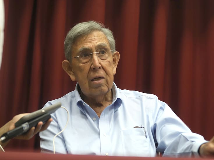 Cuauhtémoc Cárdenas propone eliminar plurinominales, abrir partidos y condicionar financiamiento público al respaldo en las urnas