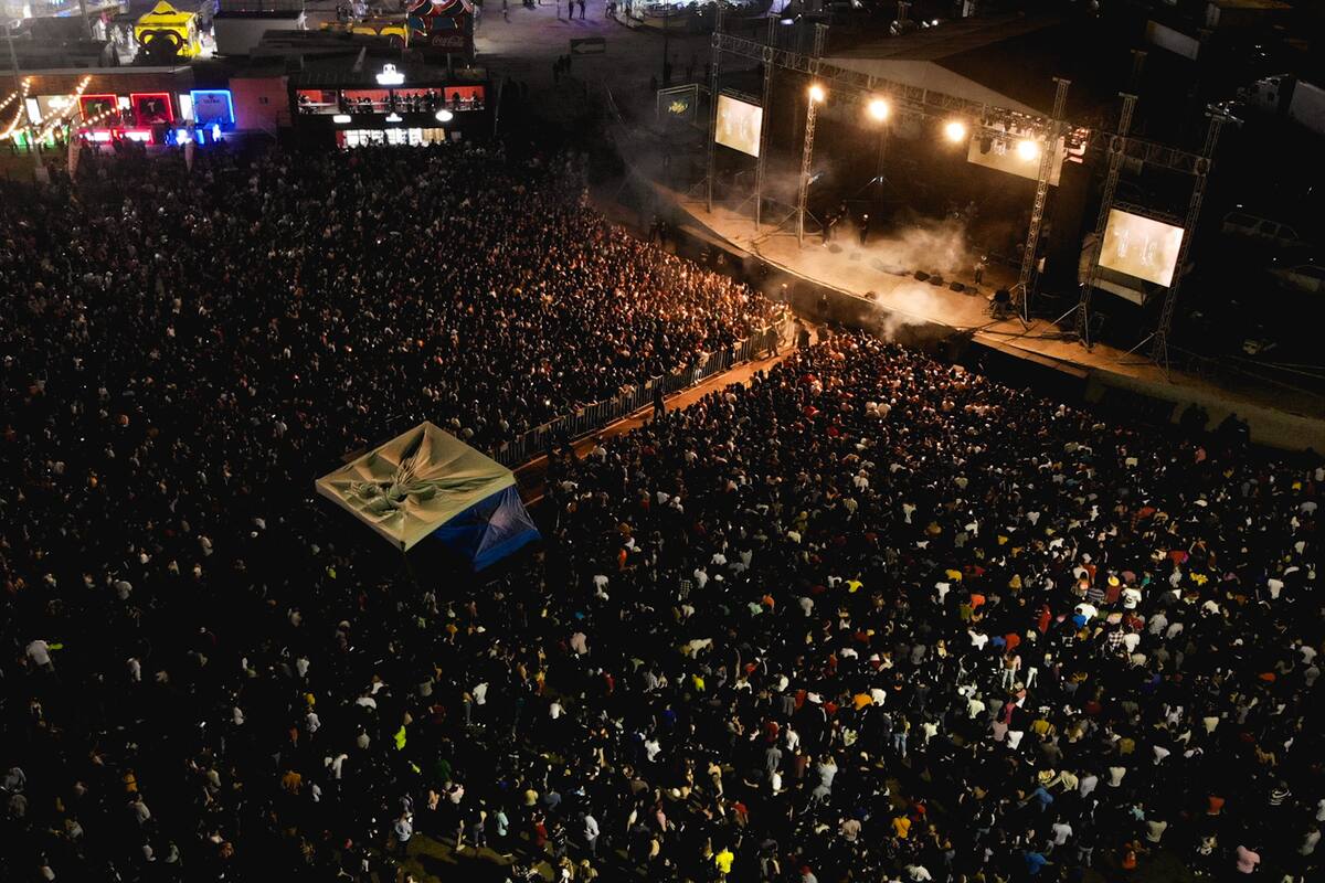 Se despiden con mucho color las Fiestas del Sol