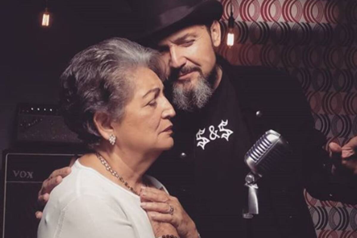 Reyli lanza como cantante a su mamá