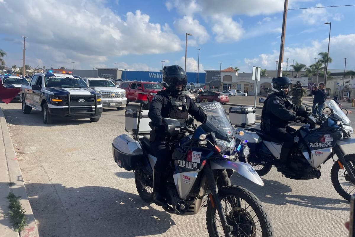 Refuerzan operativo de fin de año en Rosarito; advierten multas por quema de cuetes