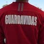 Aprovecha sus vacaciones para aprender a salvar vidas; joven protege a familias durante su primer verano en albercas públicas