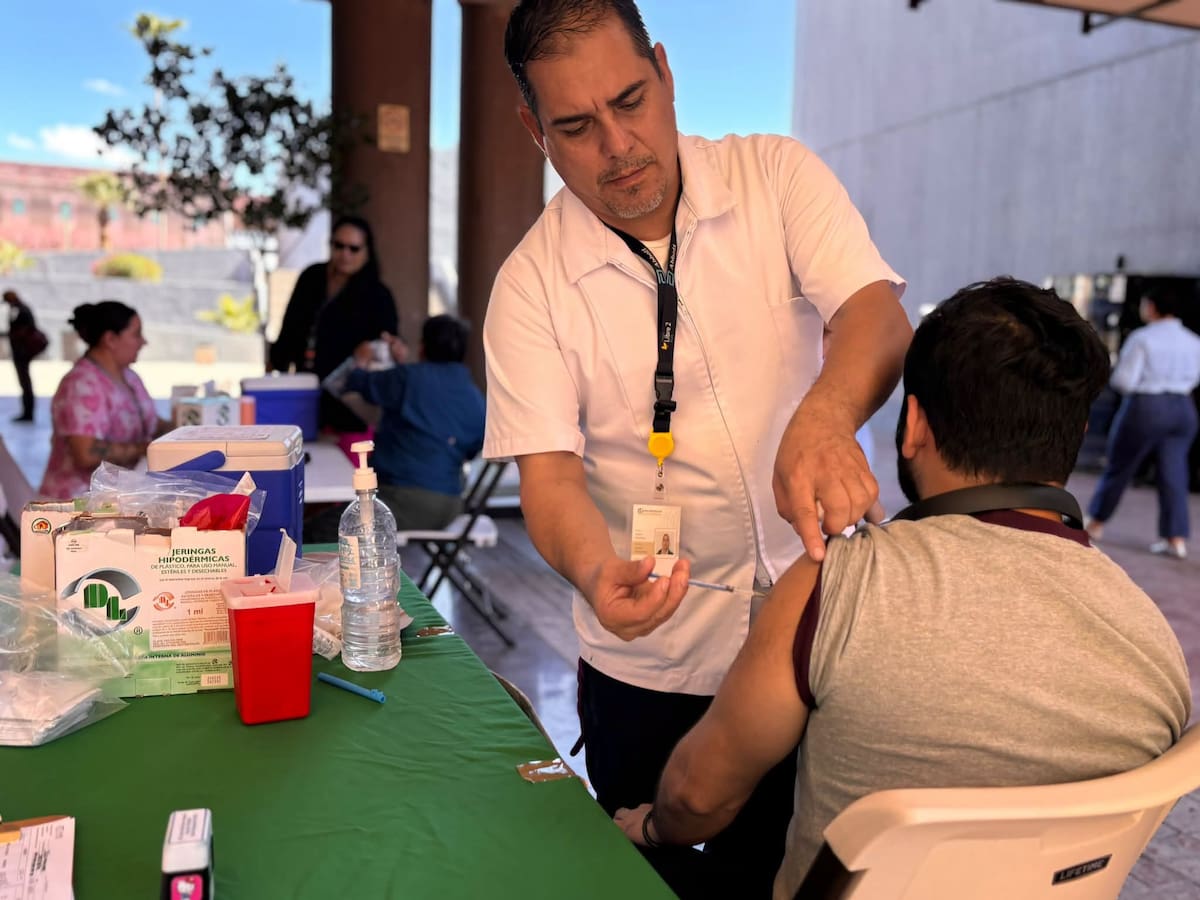 IMSS-Bienestar Sonora invitó a la población a consultar las vacunas disponibles en sus 284 unidades médicas. FOTO: ESPECIAL