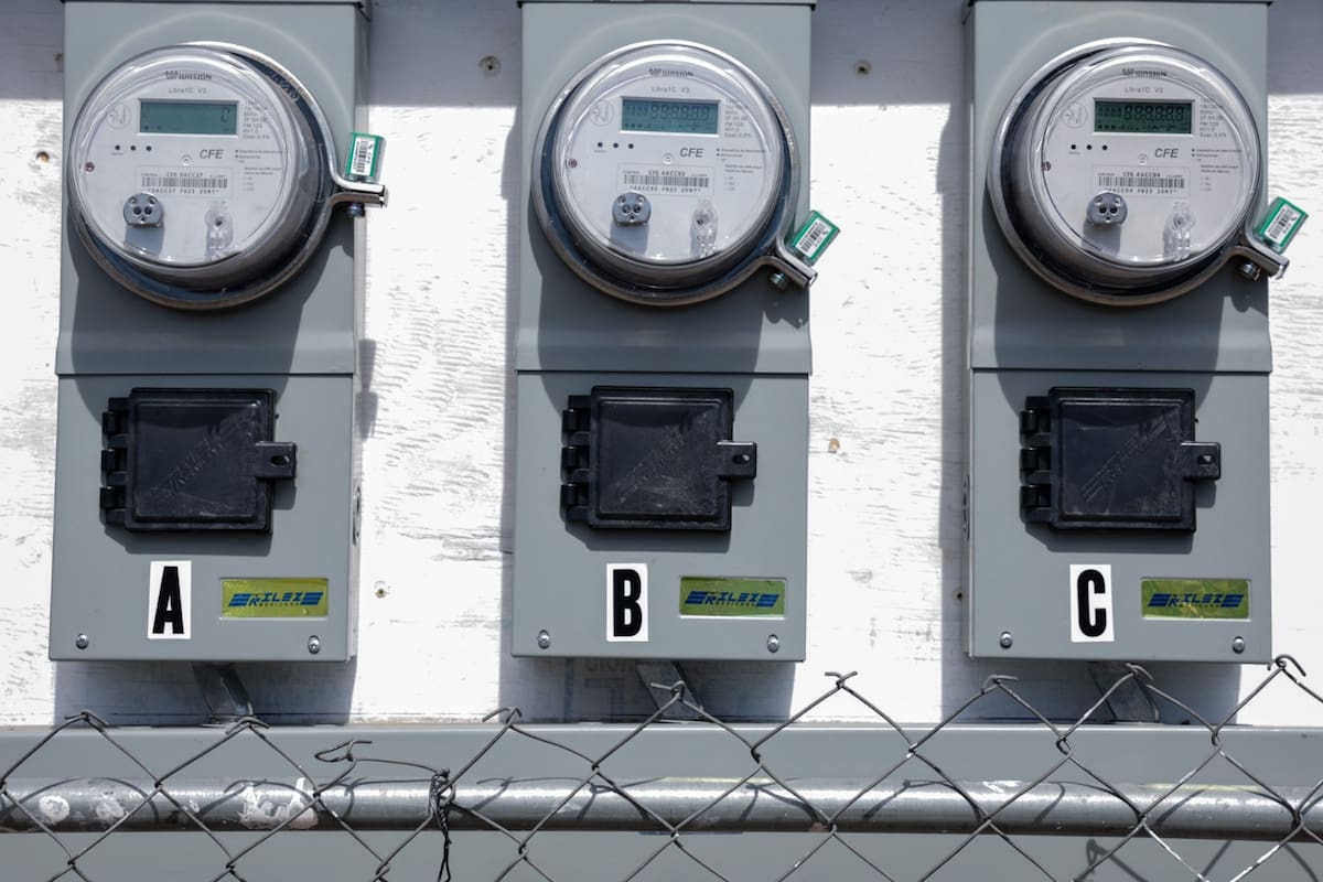 Comercios se enfrentan a constantes apagones y resienten aumento en consumo eléctrico