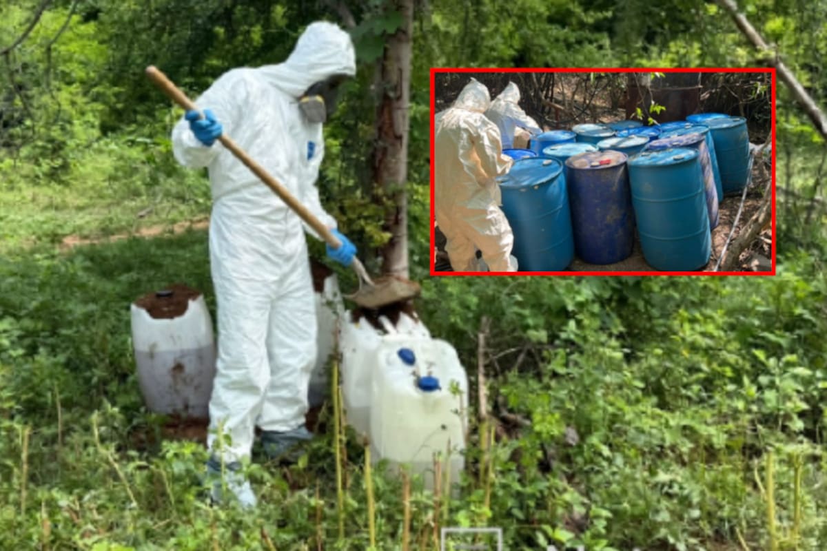 Aseguran laboratorios y más de 8 mil litros de precursores químicos en Culiacán y Cosalá