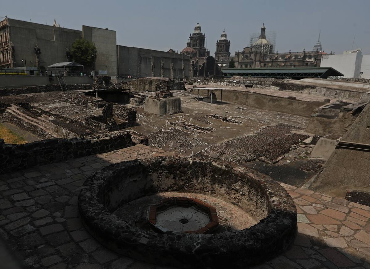 MEX349,CIUDAD DE MÉXICO (MÉXICO), 27/04/2021.- Vista general del Museo del Templo Mayor hoy en la Ciudad de México (México). La zona arqueológica del Templo Mayor, en el centro de Ciudad de México, reabrió este martes sus puertas bajo protocolos sanitarios después de más de un año de cierre debido a la pandemia del coronavirus. EFE/Mario Guzmán