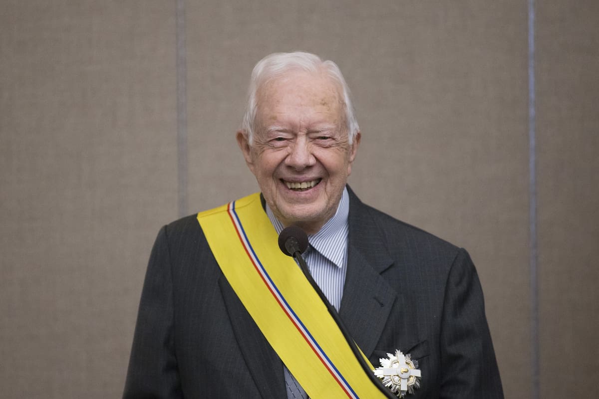 Jimmy Carter se recupera tras someterse a cirugía cerebral