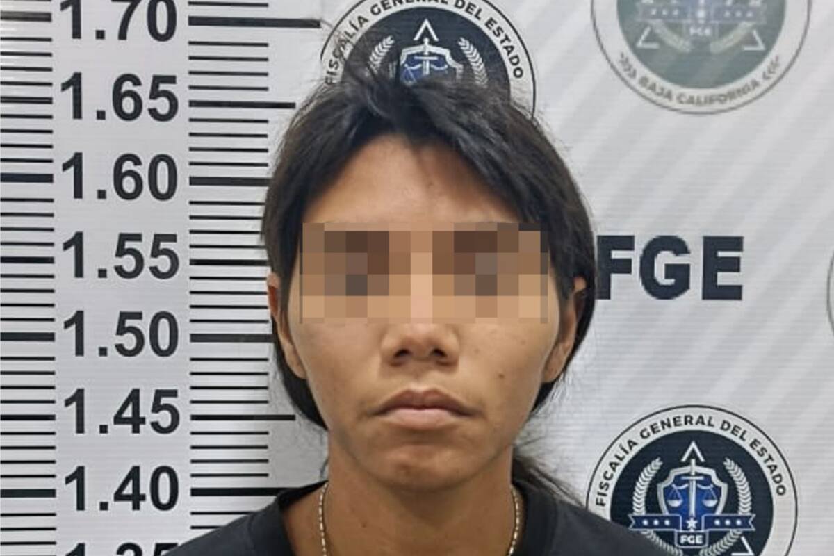 Detienen a mujer por robar cosméticos en una tienda