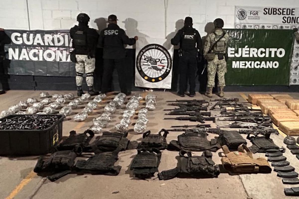 Guardia Nacional y Ejército Mexicano aseguran numeroso arsenal en Sinoquipe