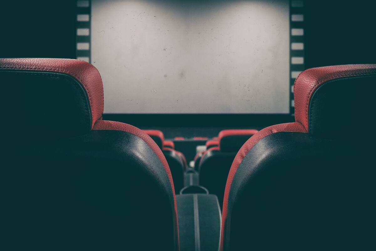 Ley prohibirá películas dobladas en cines mexicanos; deberán subtitularlas