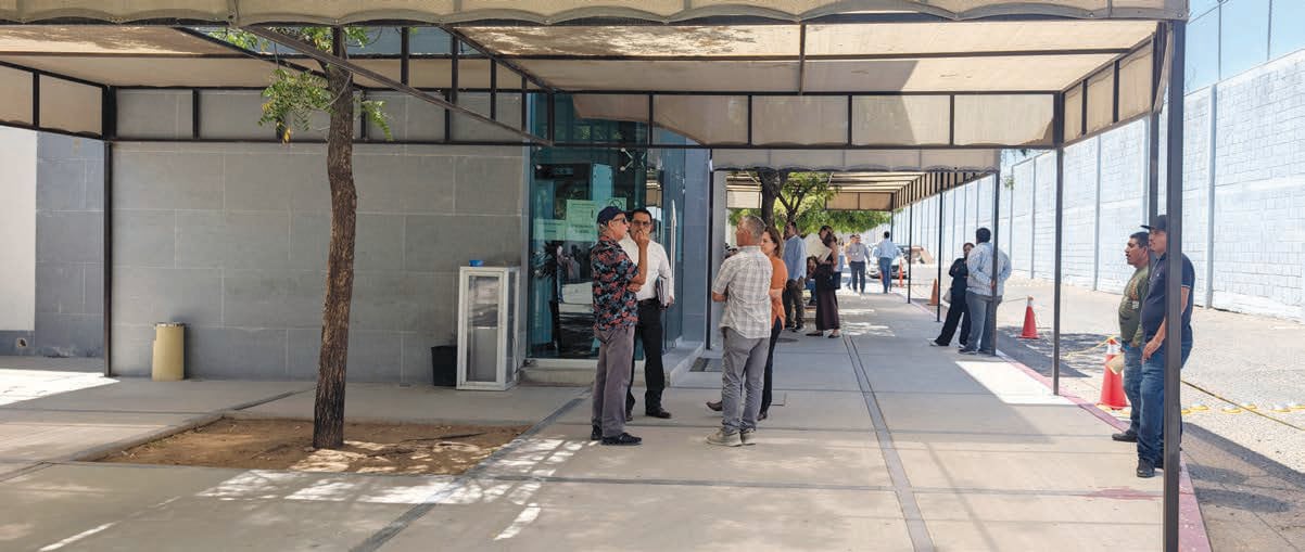 Se esperaba ayer en el juzgado oral la comparecencia del médico acusado de suministrar sueros que provocaron la muerte de ocho personaspero no se presentó. FOTO: JULIÁN ORTEGA