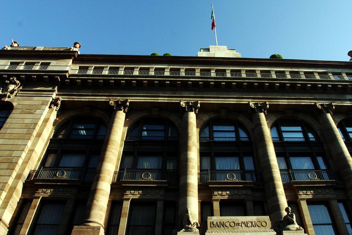 El PIB de México se contraerá un 10%, estiman especialistas de Banxico