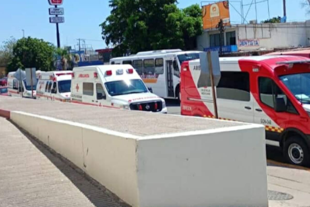 Falta de camillas retrasa ambulancias en el IMSS de Ciudad Obregón