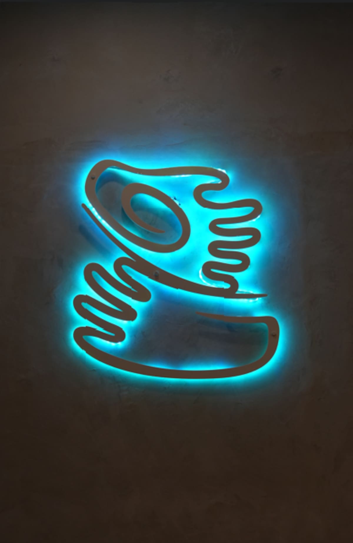 Ubicada en el Centro Comercial Insurgentes, Seña Casa de Café ofrece un espacio de inclusión donde personas sordas y oyentes conviven, aprenden lengua de señas y comparten experiencias a través del café. Foto: Carlos Cruz