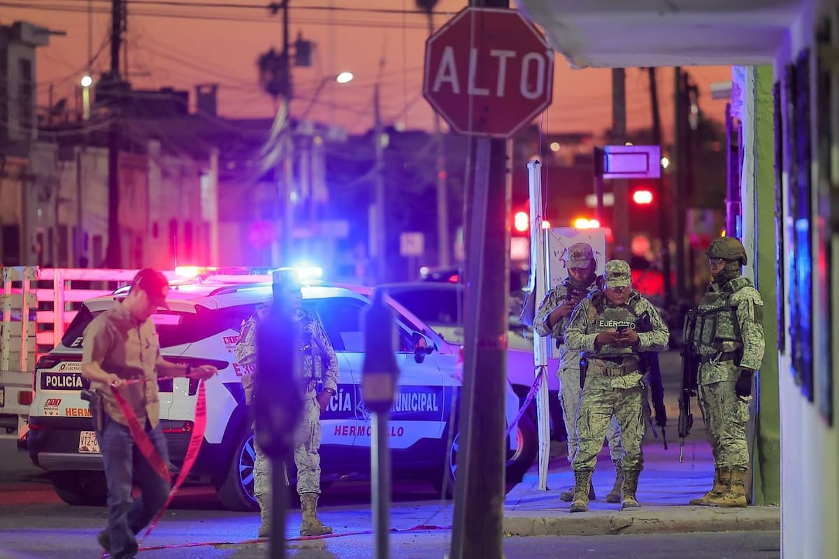 Mueren dos personas y otra resulta lesionada tras balacera en llantera del Centro de Hermosillo
