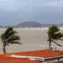 Tormenta tropical Norbert podría fortalecerse en los próximos días, pero continúa alejándose de México y por el momento no representa riesgo para Sonora