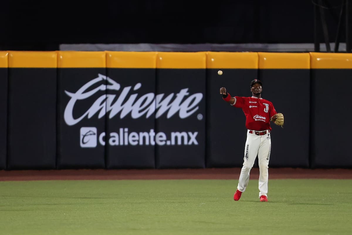 Una gran salida de David Reyes y un ataque de seis carreras en la cuarta entrada le dieron el triunfo a los Toros por pizarra de 7-6 para barrer a la novena chihuahuense. Foto: Cortesía