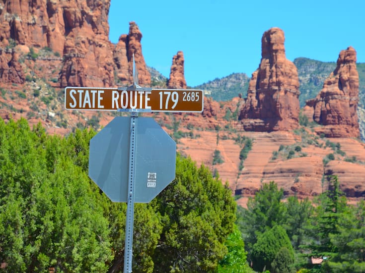 Descubre las carreteras escénicas de Arizona: rutas panorámicas y desvíos imperdibles hacia Sedona y más