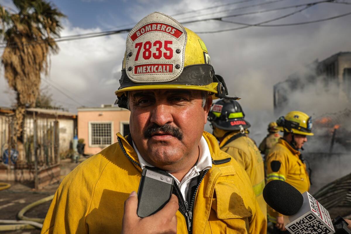 Bomberos de Mexicali se mantienen atentos a incendios en Los Ángeles