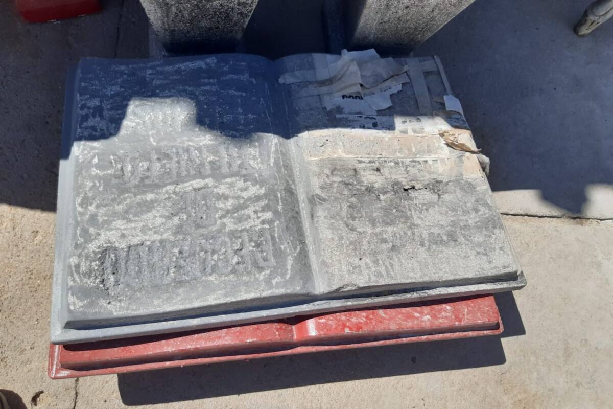 Detienen policías a saqueador de panteones de SLRC