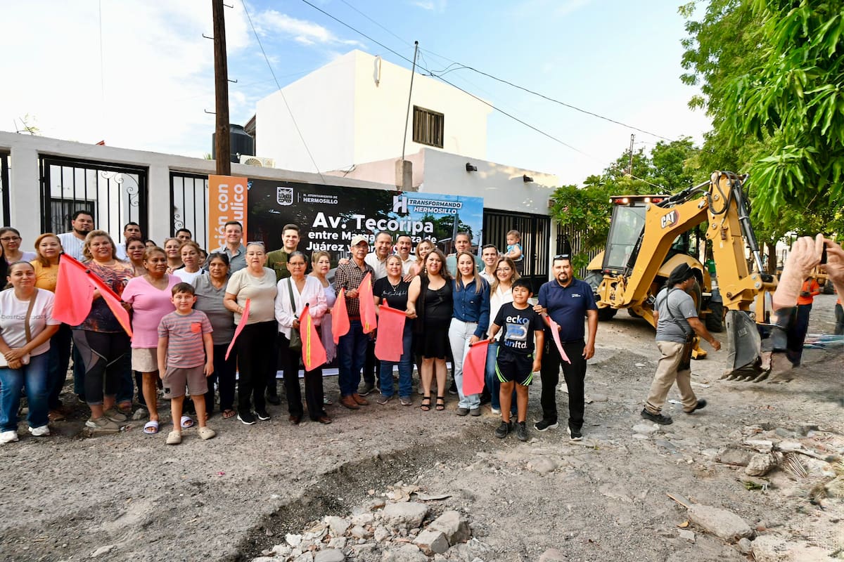 El alcalde Antonio Astiazarán dio el banderazo de inicio a la rehabilitación de la calle Tecoripa, obra solicitada durante años por vecinos de la colonia Solidaridad.