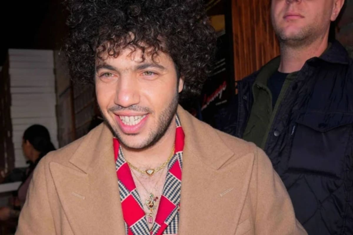 Benny Blanco fue el DJ sorpresa en una fiesta de fin de año