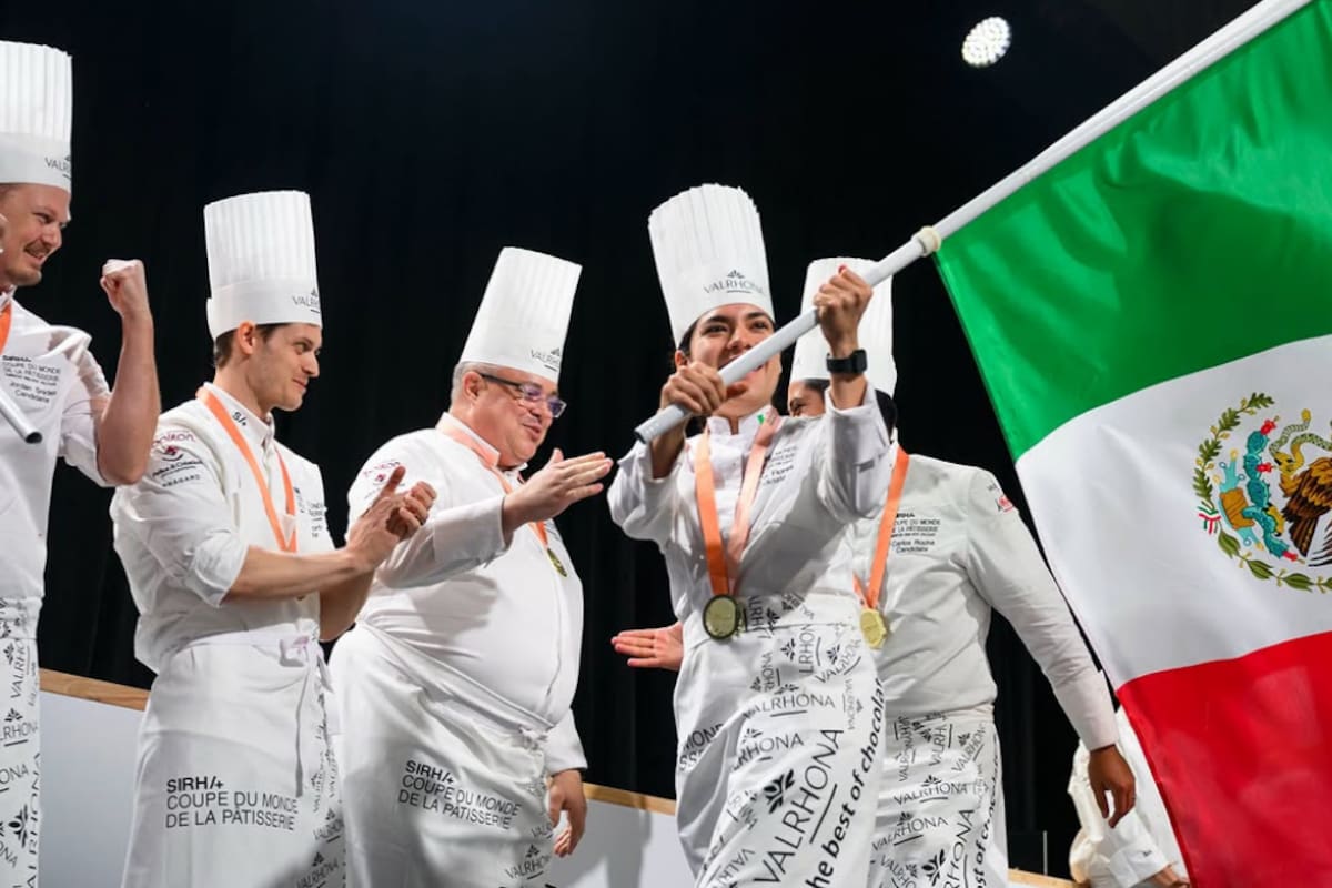 México gana plata y clasifica a la final de la Copa del Mundo de Pastelería