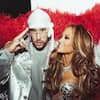 JLO apapacha a Bad Bunny antes de su concierto