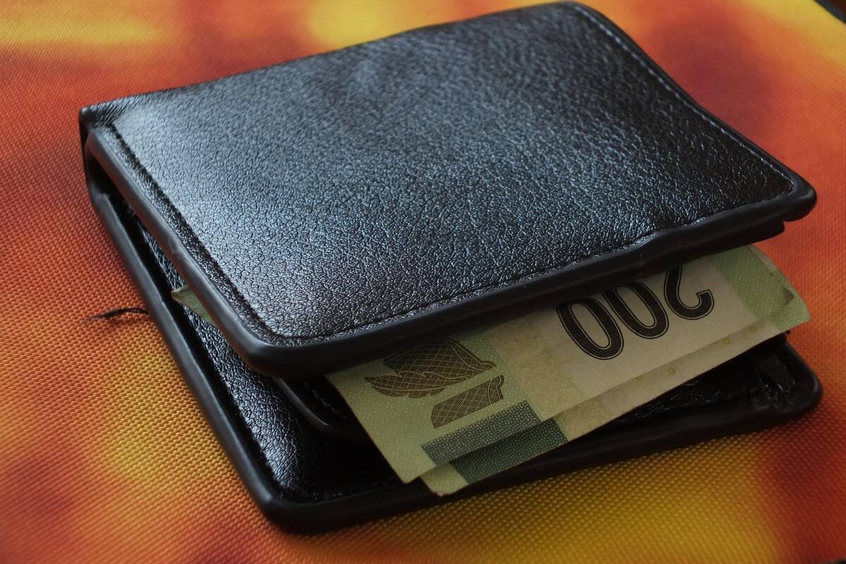Planean que salario mínimo suba a 240 pesos por día en 2024; piden a pymes prepararse