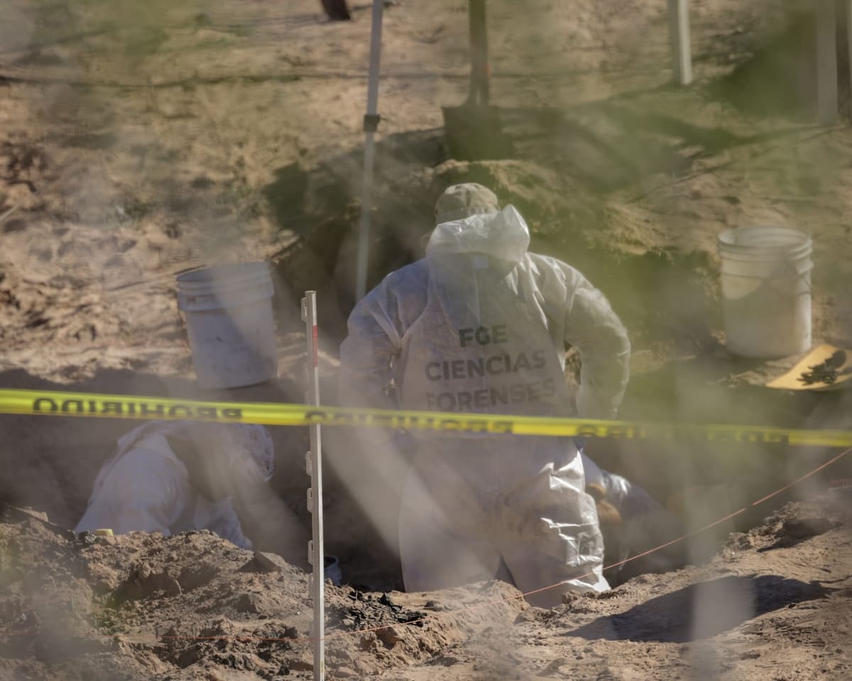 Una décima fosa clandestina fue localizada la mañana de este lunes en la reserva ambiental de la colonia Miguel Alemán l Foto: Javier Gallegos