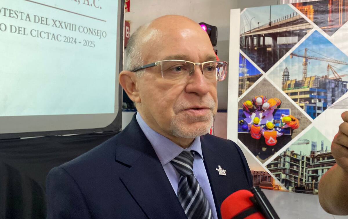 Carlos Ernesto Fierros Pacheco, presidente de la Federación Mexicana de Colegios de Ingenieros Civiles.