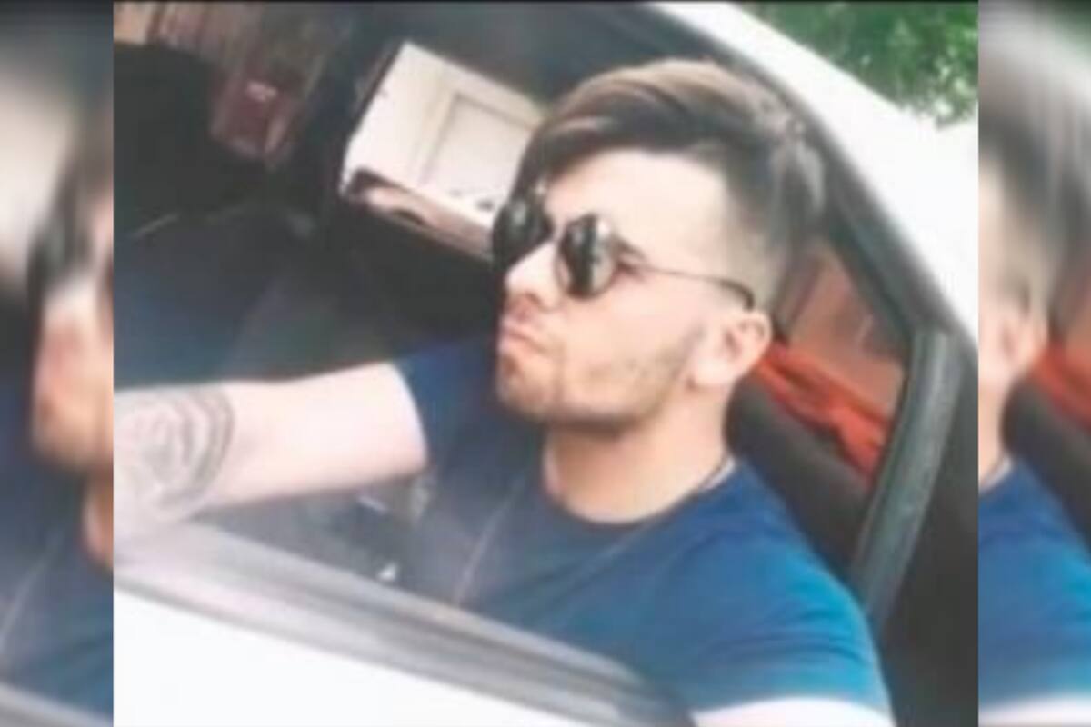 Joven se aísla en su auto para no contagiar de Covid-19 a sus padres