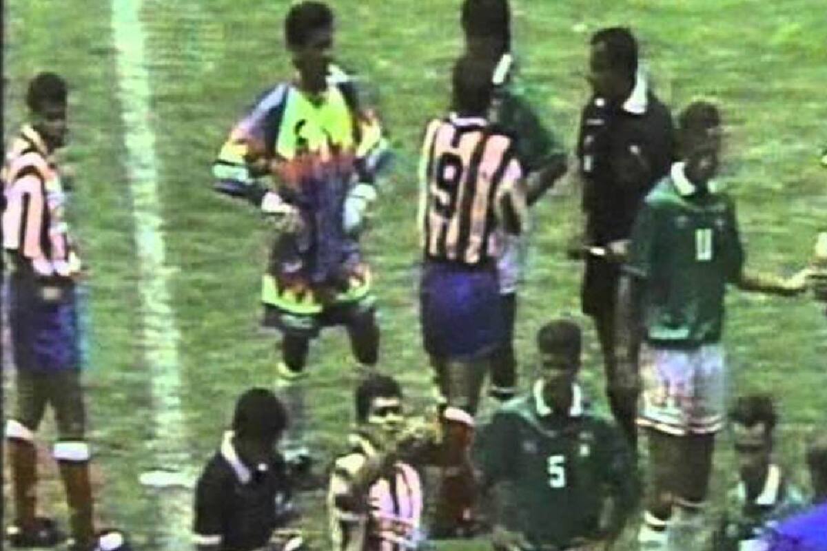 El día que la Selección Mexicana y Atlético de Madrid terminaron a golpes en el Azteca