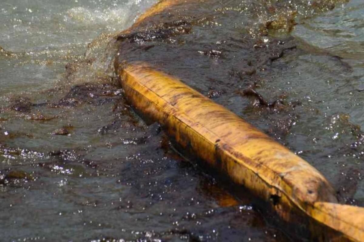 Organizaciones ambientalistas denuncian a Pemex por nuevo derrame de petróleo