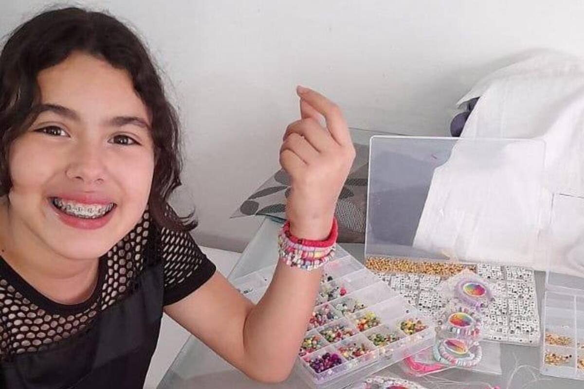 Danna, de 10 años, crea su negocio para apoyar a sus padres
