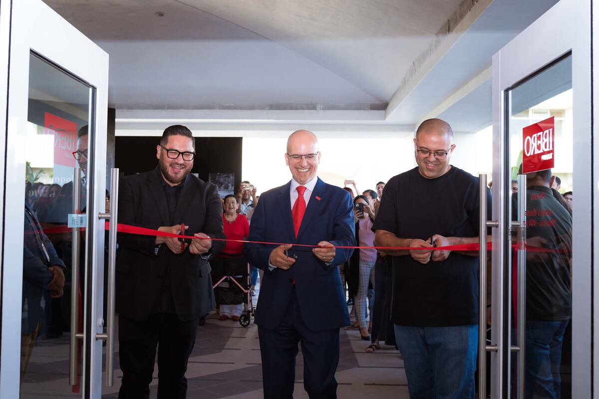 Ibero Tijuana celebra reapertura y remodelación de la Biblioteca Loyola
