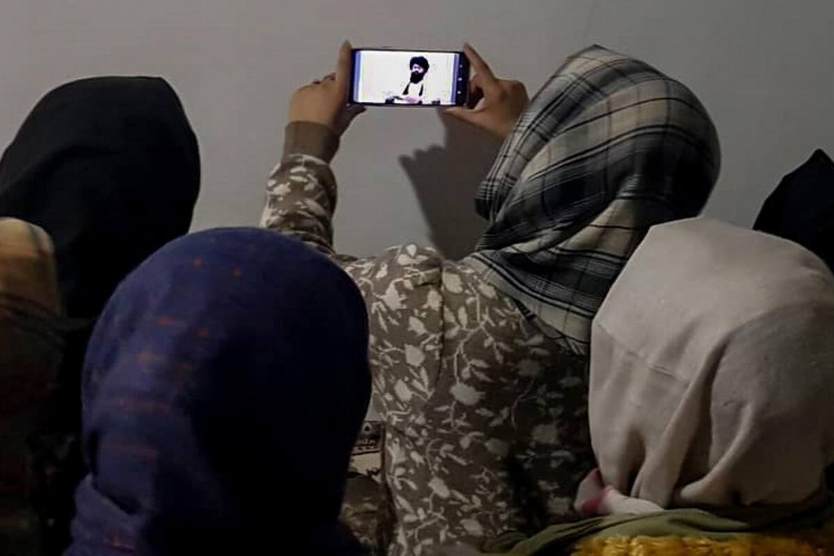 ONG tienen prohibido contratar mujeres en Afganistán, dicen talibanes