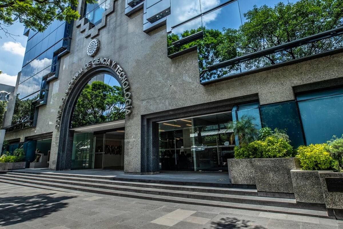 Beca Conacyt: Cómo conseguir este apoyo económico