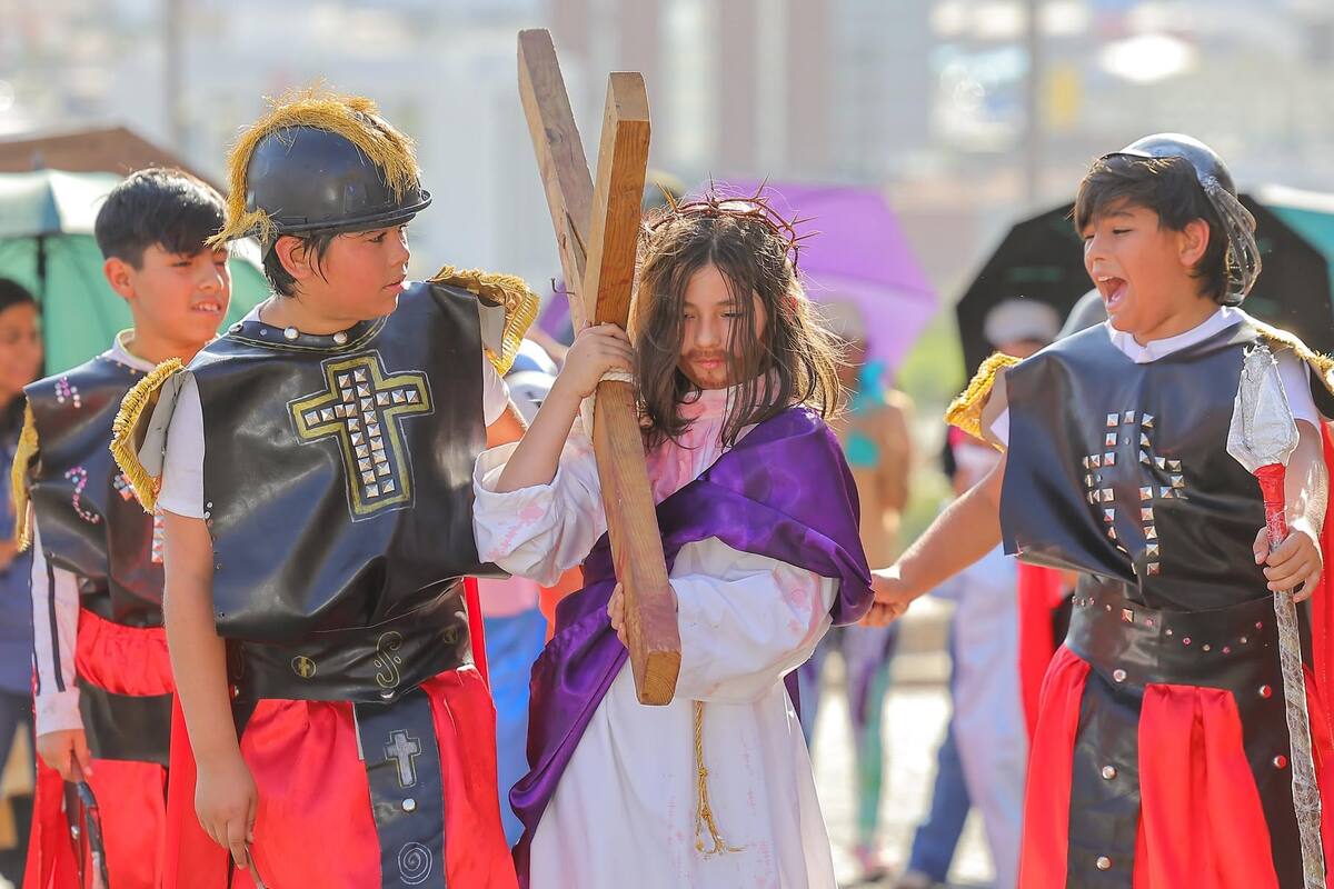 Niño promete a Dios personificar a su hijo, Jesús de Nazareth