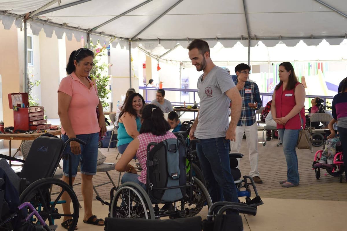 Hospital Infantil de las Californias regalará sillas de ruedas, andadores, férulas y más