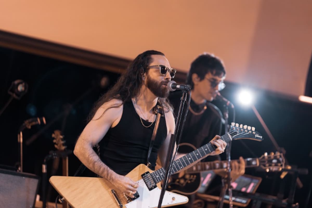Prudence lleva la educación sexual al IPN con Rolling Stone y Jay de la Cueva; reúne a cerca de 900 estudiantes
