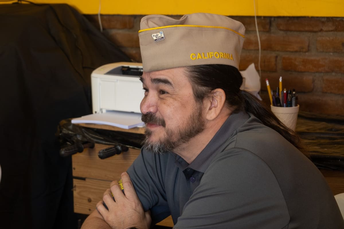 Se brindaron consultas sobre la situación migratoria de los asistentes, así como la revisión de beneficios médicos y financieros. Foto: Border Zoom